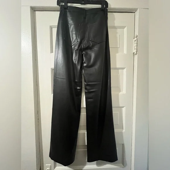 NWT Express High Waisted Faux Leather Wide Leg Pant
Black - Picture 3 of 5